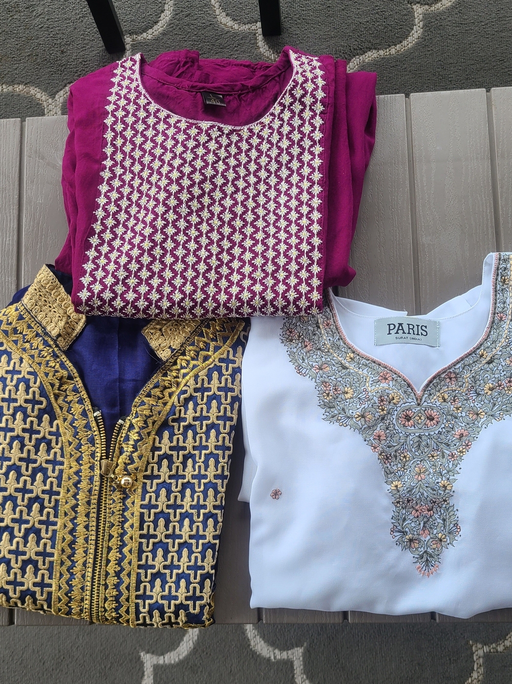 Embroidered 3 Kurta with Delicate Neckline Detail